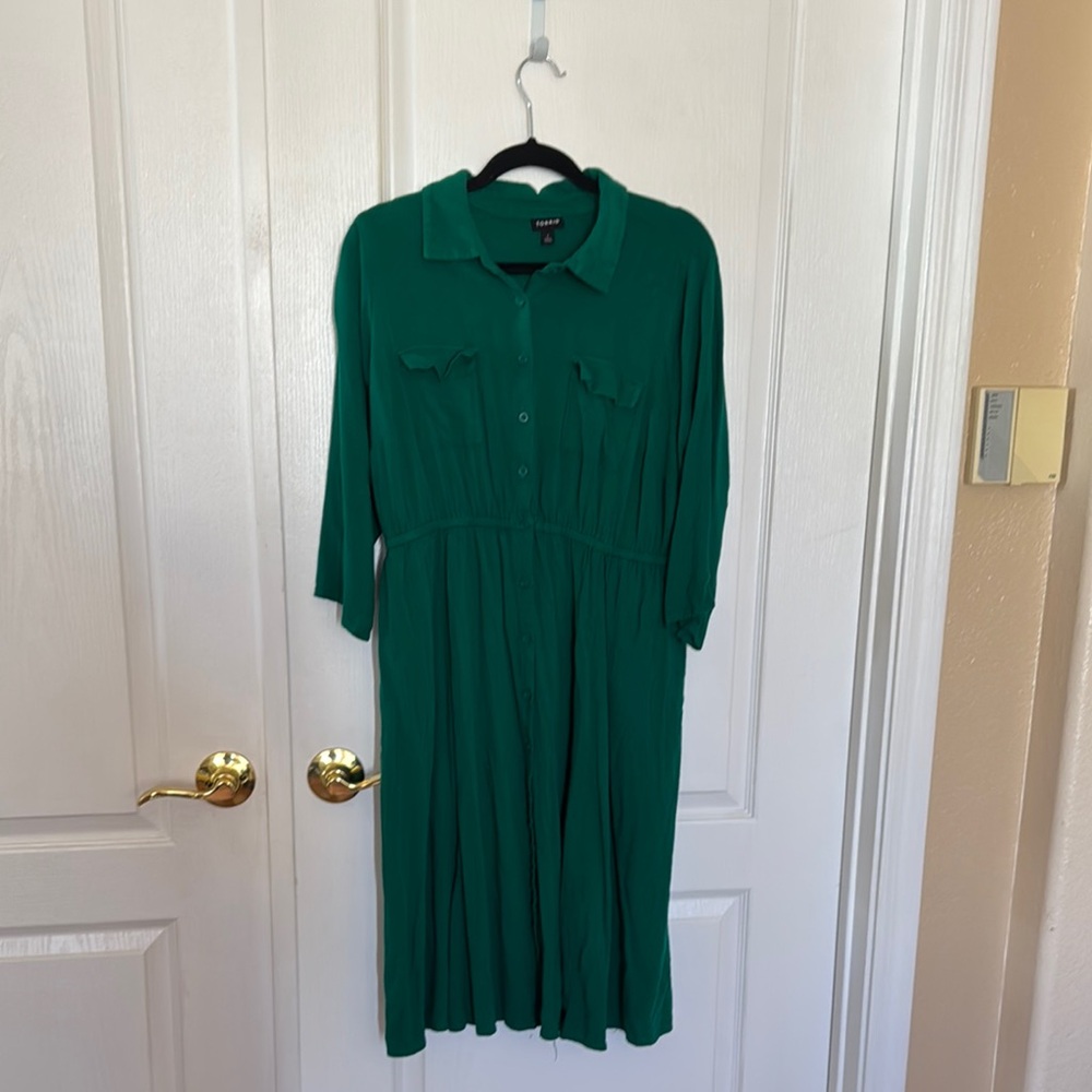 Torrid green button down dress with pockets size 1